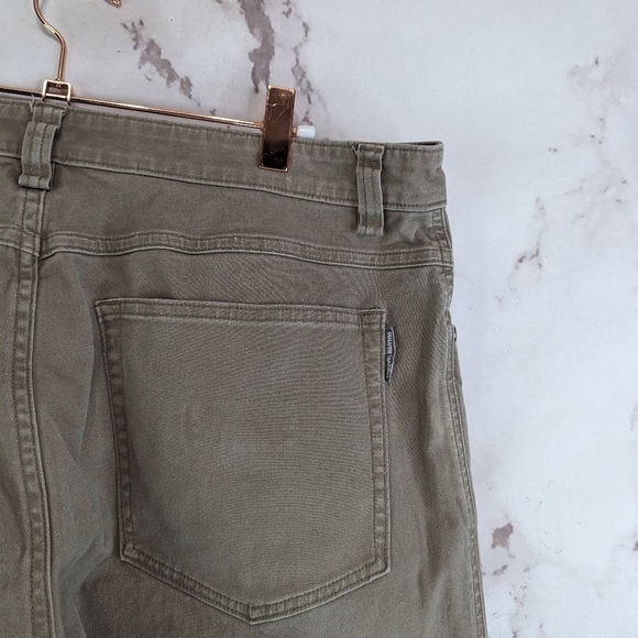 Duluth Pants Mens 34X30 Flex Ballroom Khakis Brown Tan Beige 36310 - Picture 16 of 16